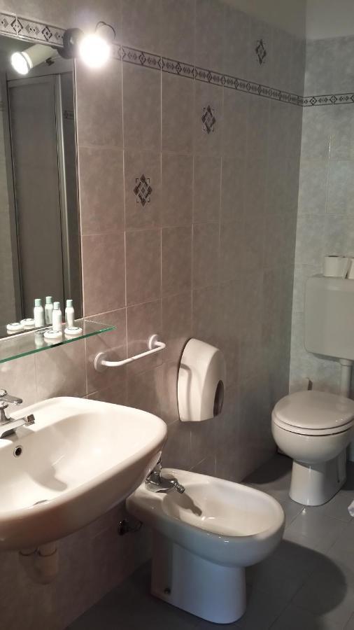 Hotel Locanda Belvedere Courmayeur Værelse billede