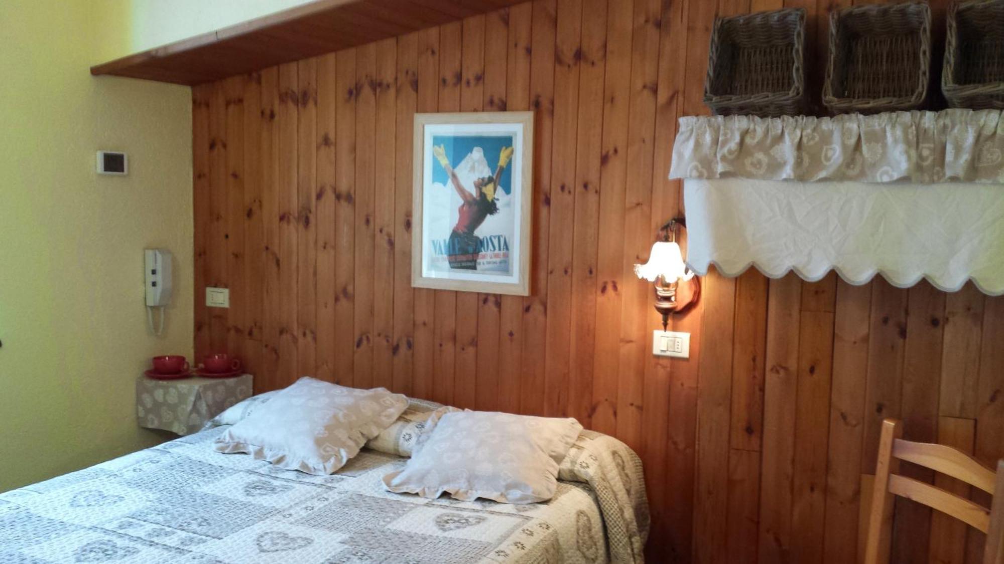 Hotel Locanda Belvedere Courmayeur Eksteriør billede