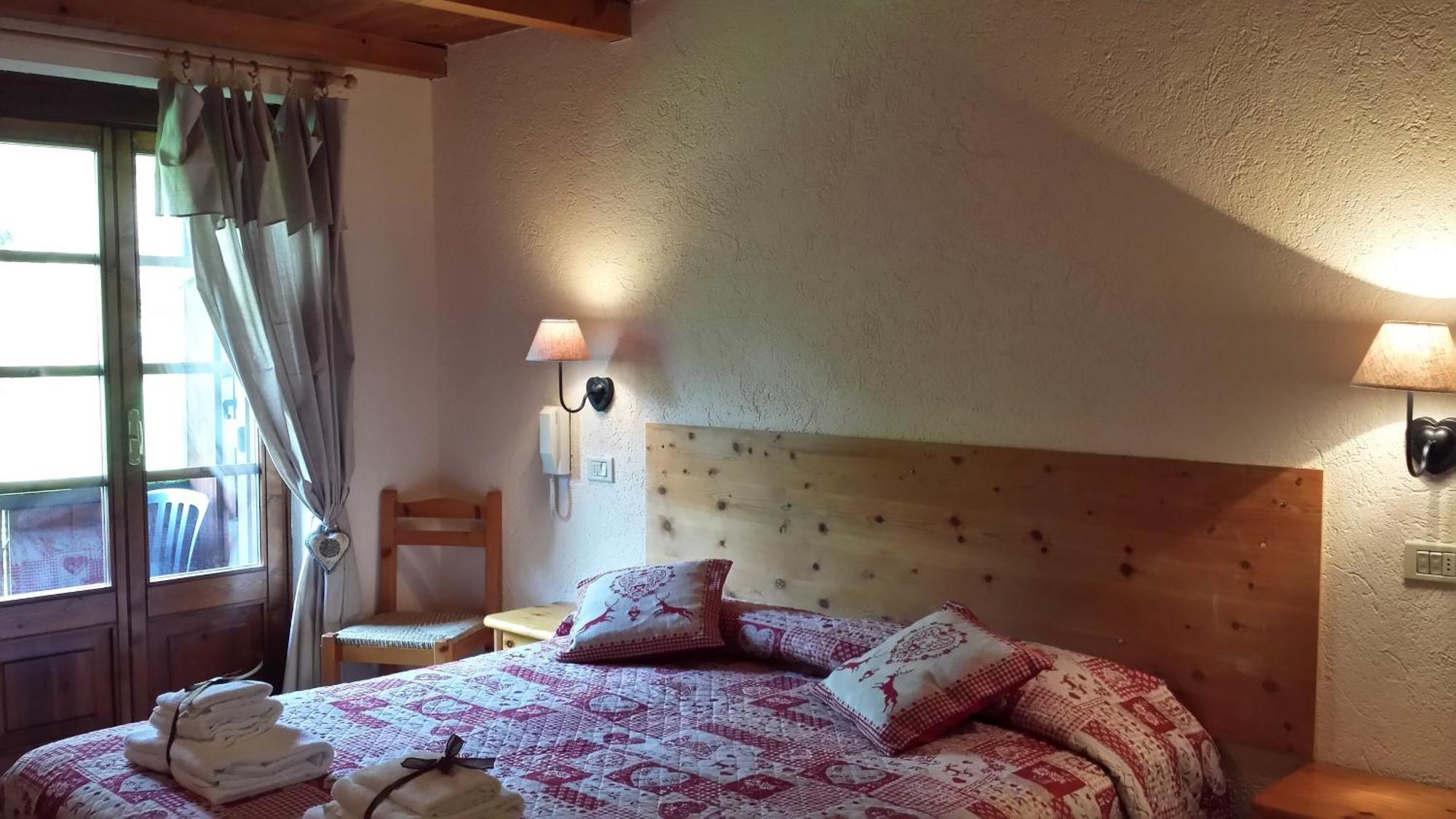 Hotel Locanda Belvedere Courmayeur Eksteriør billede