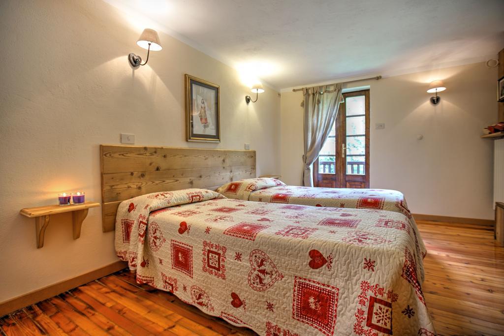 Hotel Locanda Belvedere Courmayeur Eksteriør billede