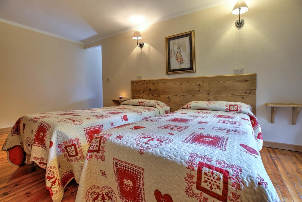 Hotel Locanda Belvedere Courmayeur Eksteriør billede