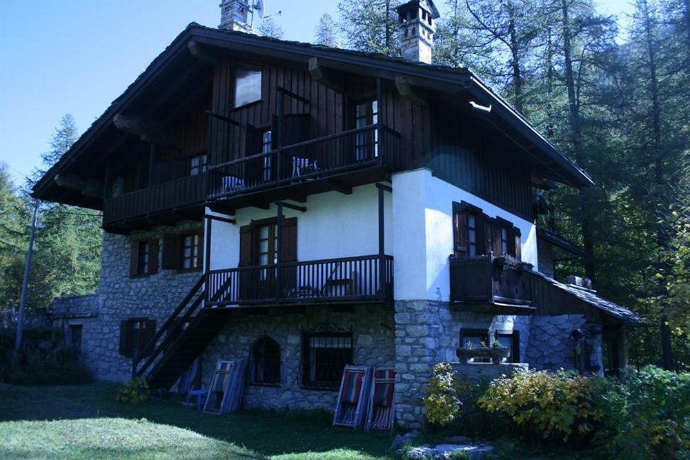 Hotel Locanda Belvedere Courmayeur Eksteriør billede